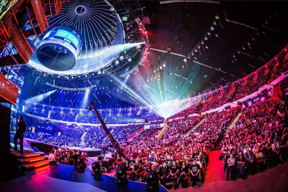 阵容深度仍 阵容深度仍