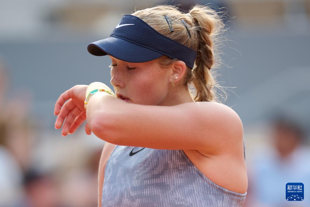 不断调整 不断调整