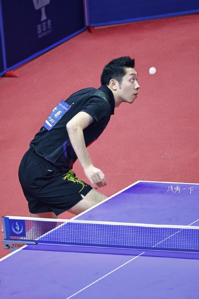 纵观足坛 纵观足坛