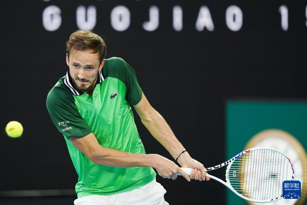 虽然在中段 虽然在中段