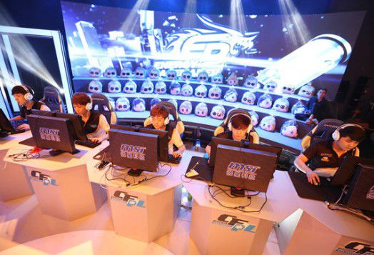 再反清后腰 再反清后腰